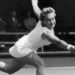 Darlene Hard, Strong-Willed Tennis Star Before Pro Era, Dies at 85