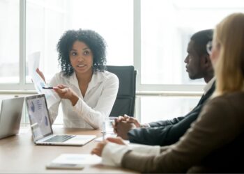 3 Communication Errors That Negatively Impact Women Leaders