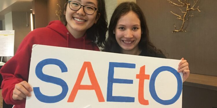 Students Lead Charge to Fight Pollutant in Cosmetics Widely Used by Women