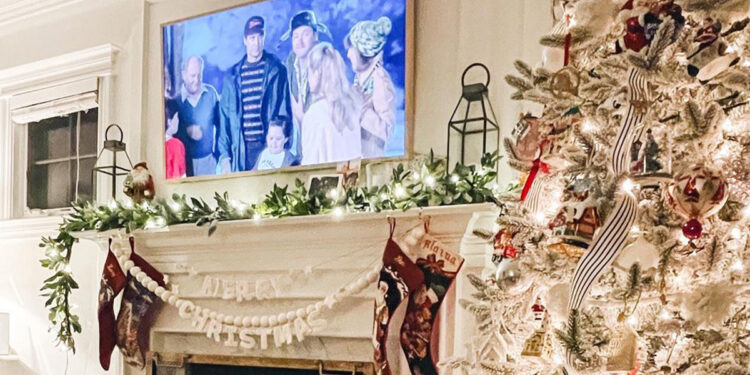 30 Delightfully Cheesy Holiday Movies to Stream Tonight