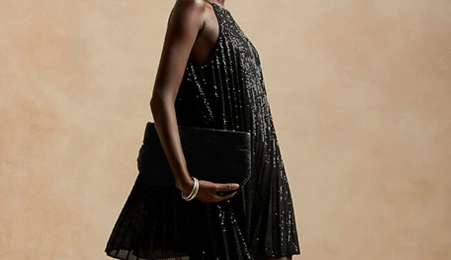 The Best Black Dresses of the 2021 Holiday Season