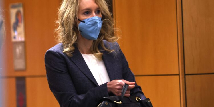 5 Lessons Entrepreneurs Can Learn from the Elizabeth Holmes Theranos Trial