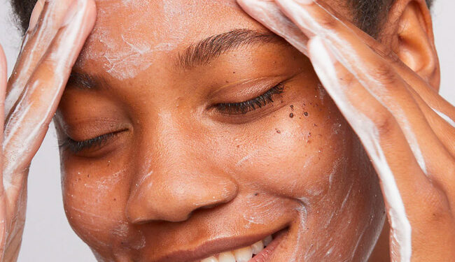 How to Repair Your Moisture Barrier After Overexfoliating