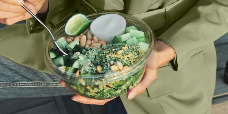 All About Detoxing: What It Really Is and How To Do It, According to Experts