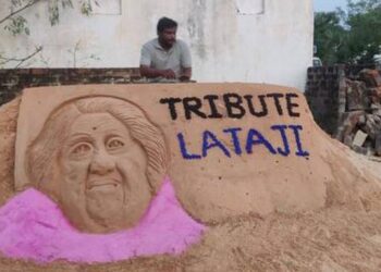 Sand artist’s tribute to Lata Mangeshkar