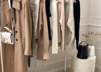 How to Create a Capsule Wardrobe