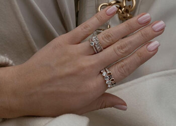 7 Non-Cheesy Nail Colors for Valentine’s Day