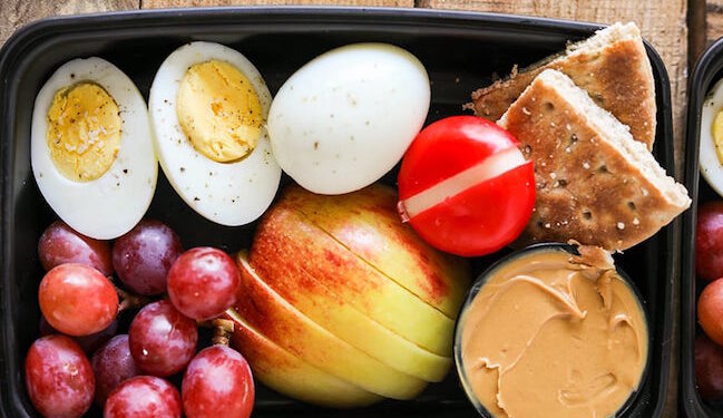 15 Adult Lunchables That’ll Make You Excited to Meal Prep