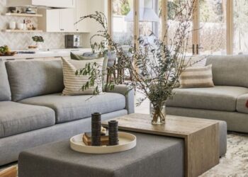 The Best Designer-Approved (and Affordable) Etsy Pillows