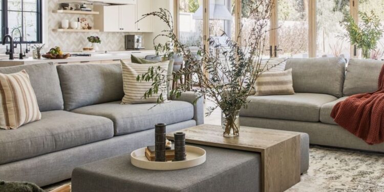 The Best Designer-Approved (and Affordable) Etsy Pillows