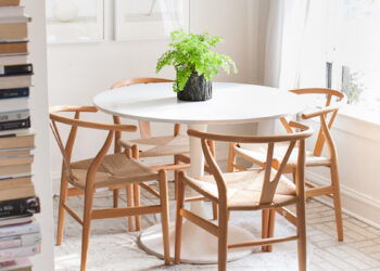 25 Clever (and Gorgeous) Small Dining Room Ideas To Try