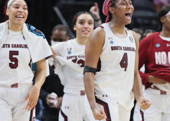 South Carolina Gets Back in Championship Game With a Win Over Louisville