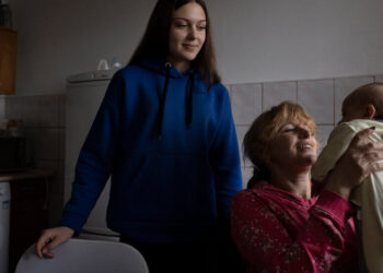 A Crisis for Mothers – The New York Times