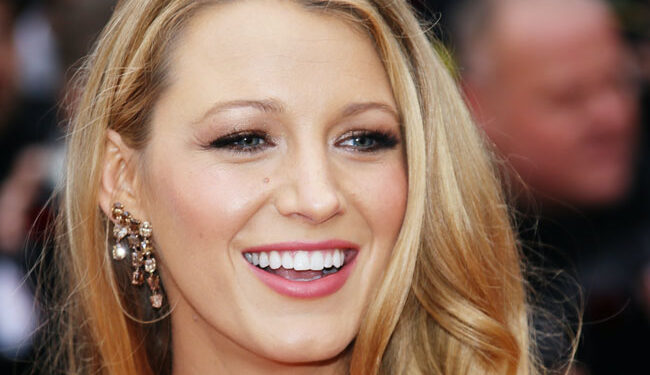 Everything You’d Find in Blake Lively’s Makeup Bag
