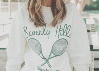 Preppy Fashion is the Cool Girl Trend of Summer 2022