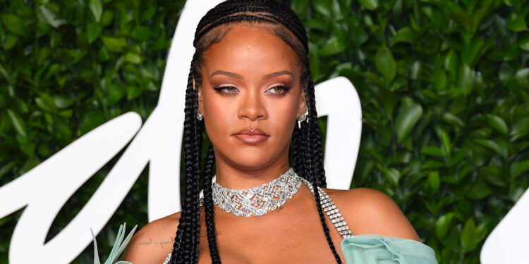 The Hacks Rihanna Uses To Be More Confident