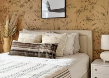 7 Times Wallpaper Totally Transformed a Room