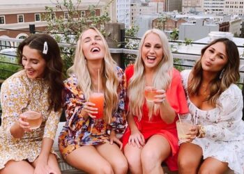 How To Make Friends as an Adult (Without Feeling Awkward)