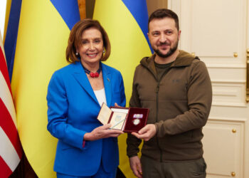 We Heart: Speaker Nancy Pelosi Brings Delegation to Ukraine