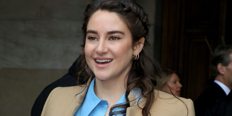 The Best No-Makeup Makeup To Add to Your Routine