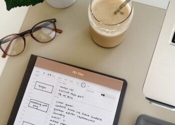 Why Monotasking Could Help You Feel Less Overwhelmed
