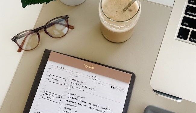 Why Monotasking Could Help You Feel Less Overwhelmed