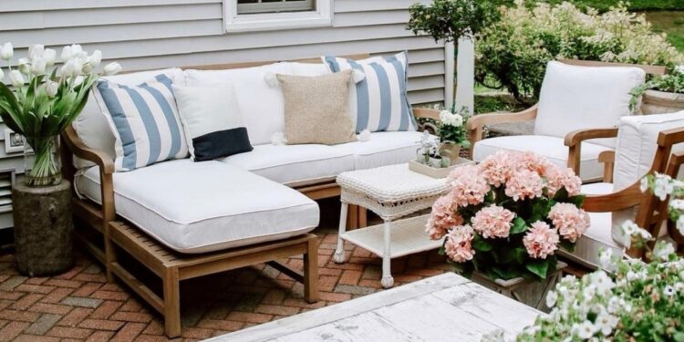 The Best Outdoor Decor Money Can Buy, No Matter How Big Your Space Is