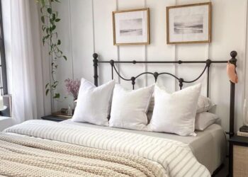 6 Storage Hacks You Need If Your Apartment Has Zero Closets