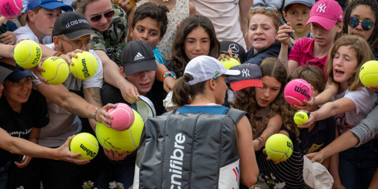 Tennis Tops Women’s Sports, and Yet Still Fights for Footing