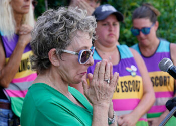 Scene Outside Mississippi Abortion Clinic After Roe Is Overturned