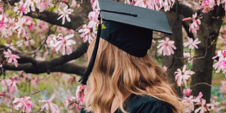 Corporate Natalie’s Best Tips for Entering the Workforce