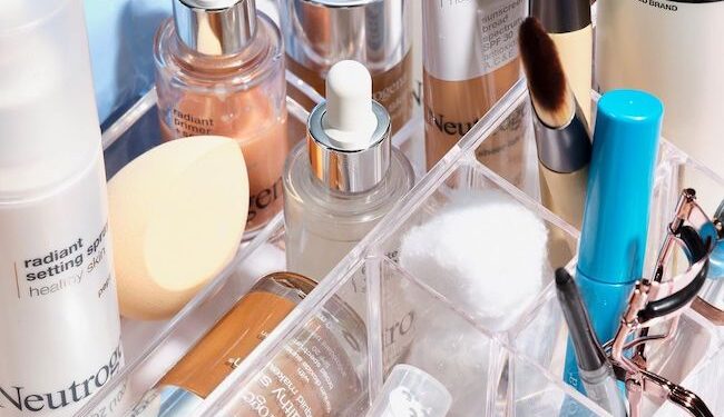 Why You Should Use Hyaluronic Acid and Retinol Together