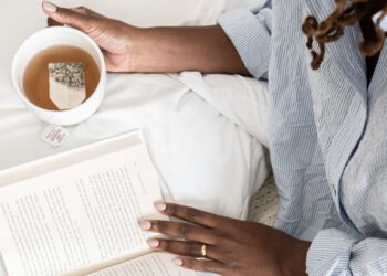 What Healthy Women Include in Their Morning Routine