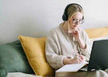 5 Expert-Backed Productivity Tips We Swear By