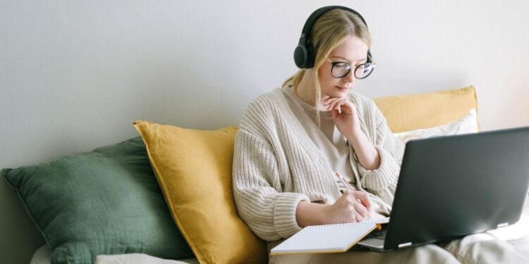 5 Expert-Backed Productivity Tips We Swear By