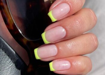 10 French Tip Nail Ideas That Are Trending RN