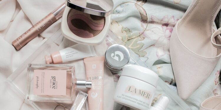 The Ultimate Wedding Day Emergency Kit for Any Disaster