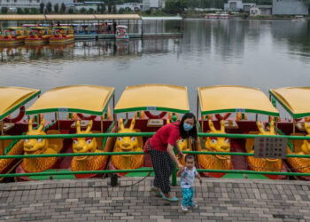 China Offers Women Perks for Having Babies, if They’re Married
