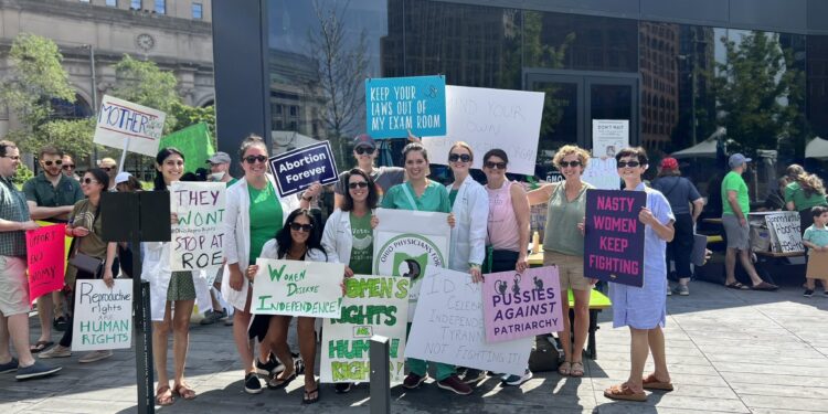 Doctors Protest Ohio Six-Week Abortion Ban: ‘Greatest Assault on Women’s Rights in Our Lifetime’