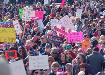 Kansas Voters Are About To Decide if the State Legislature Can Ban Abortion