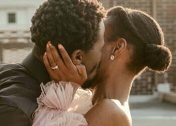 Tips to Make the Most of Your Engagement Photos Session