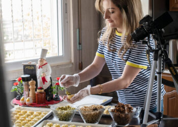 The YouTube Creators Turning Arab Home Cooking Videos Into Income