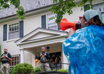 Supreme Court Marshal Asks Officials to End Protests at Justices’ Homes