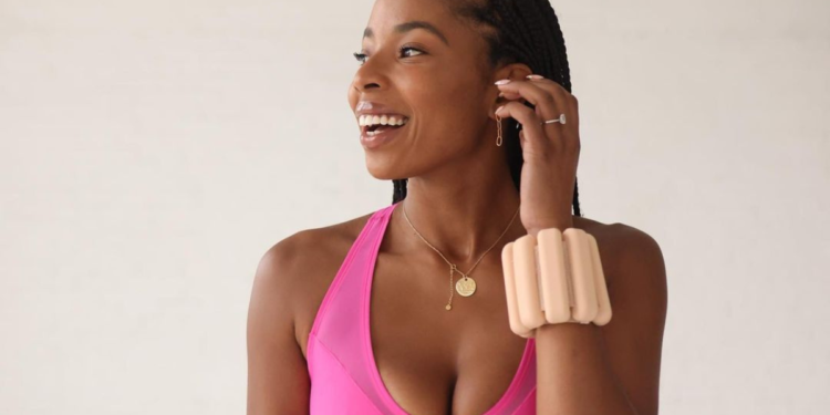 5 Inexpensive Ways To Become a Pilates Girl at Home