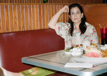 In ‘A League of Their Own,’ Abbi Jacobson Makes the Team