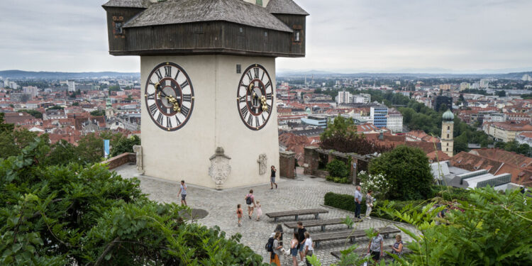 In Wealthy City, a Marxist Mayor Wins Over Voters