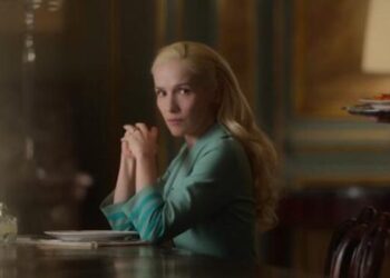 ‘Santa Evita’ Raises Questions About Power and Control