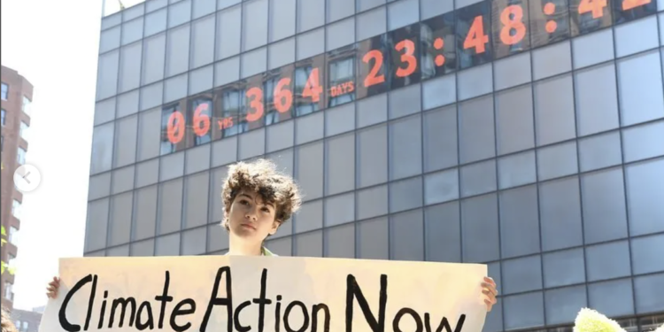 As Climate Change Deadline Approaches, Every Minute Counts to Urge Action