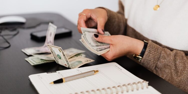 Expert Financial Advice Everyone Should Follow