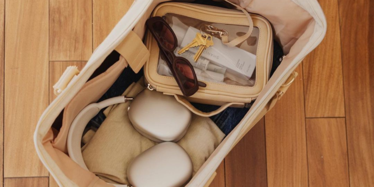 10 Items You Always Need to Pack In Your Personal Item